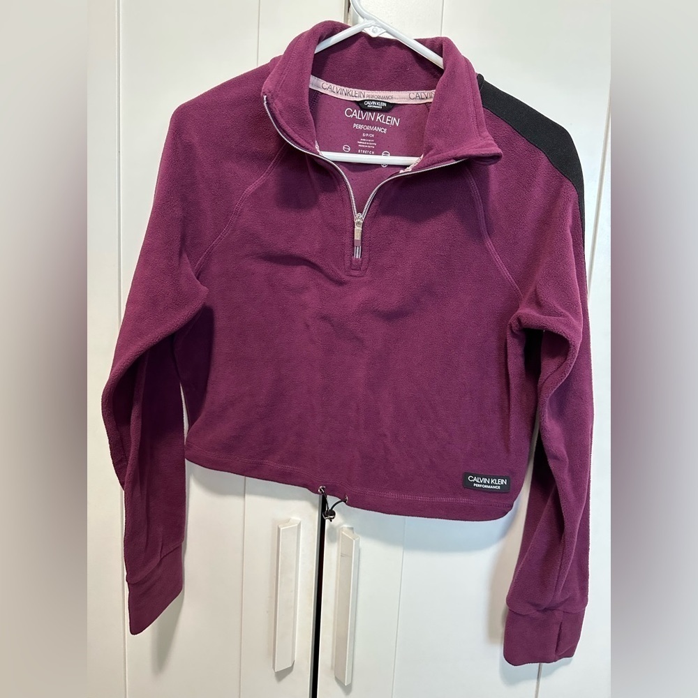 Calvin Klein Cropped Zipped Sweatshirt